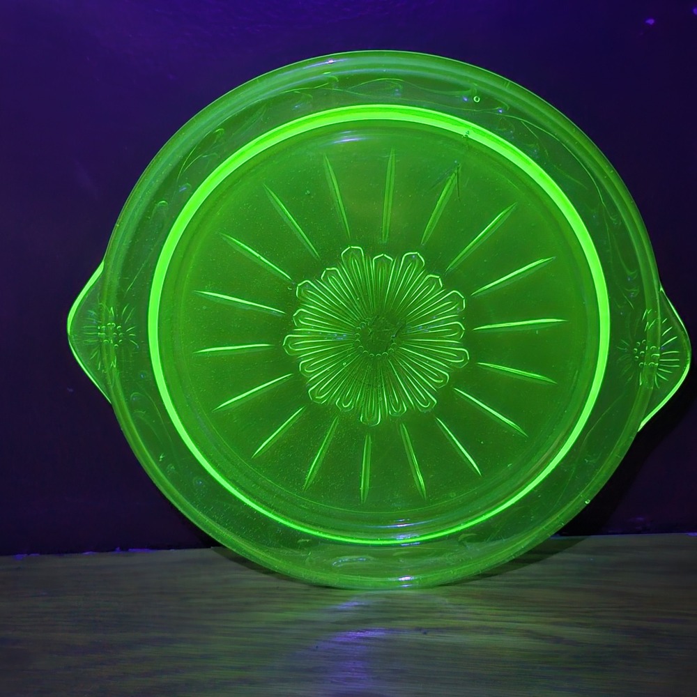 Vintage Uranium US Glass Tendril Platter Plate Glass Green Glows  Depression